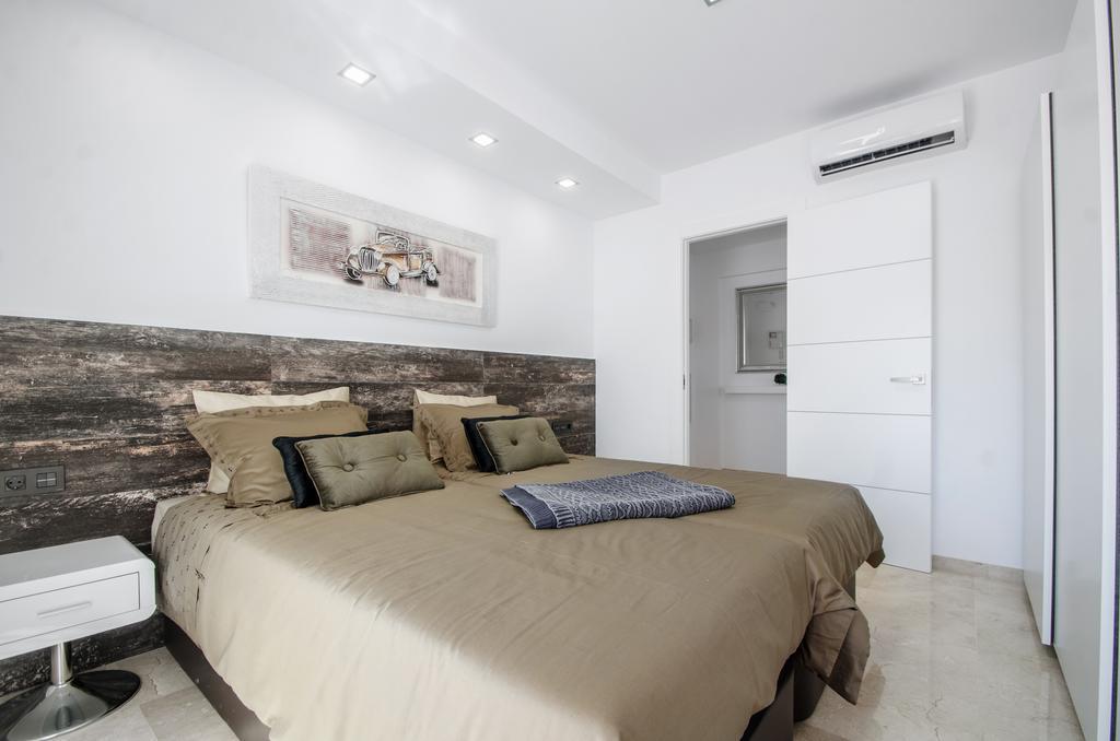 Gorgeous 170 Sq.M. Penthouse With Sea View Terraces Apartment เบนัลมาเดนา ภายนอก รูปภาพ